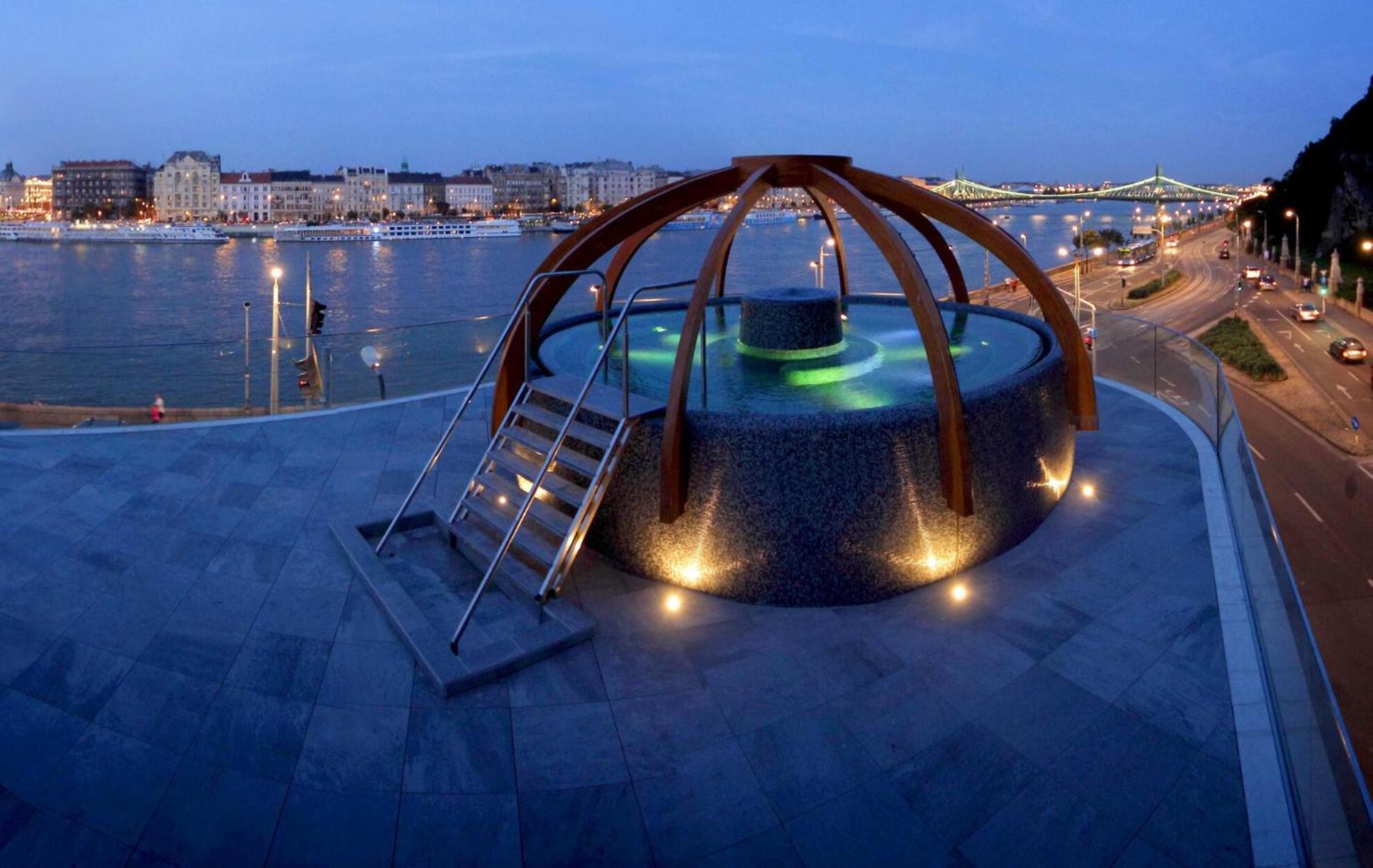 Wellness Retreat With Sauna & Jacuzzi - 1 Min To Opera Будапешт Экстерьер фото